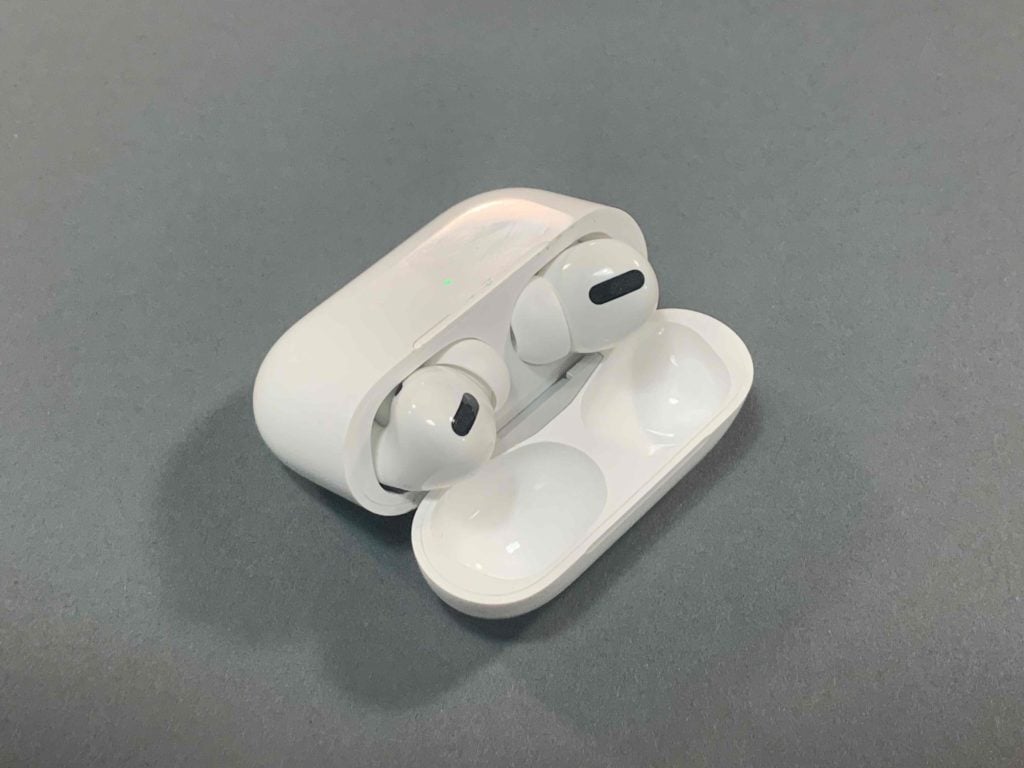 airpods pro in charging case